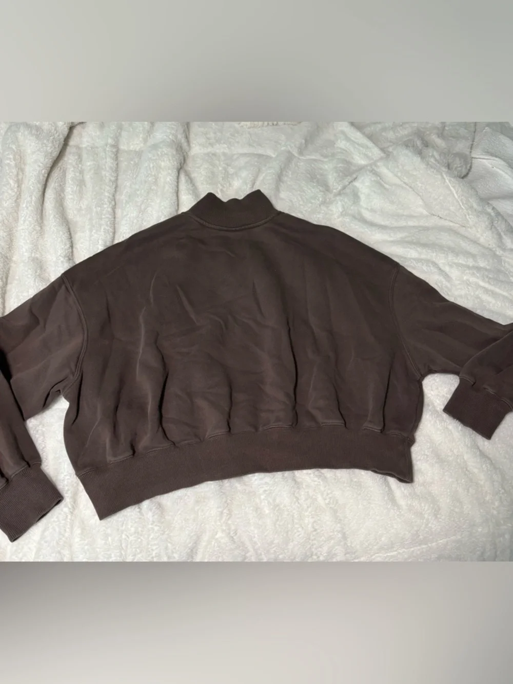 Nike Women's Chocolate Brown Quarter-Zip Cropped Plus Sweatshirt